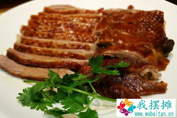 养鹅经济效益好规模养殖有难度